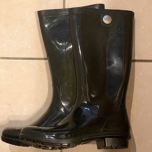 UGG Women’s Shaye Rain Boots - Black Size 7 US